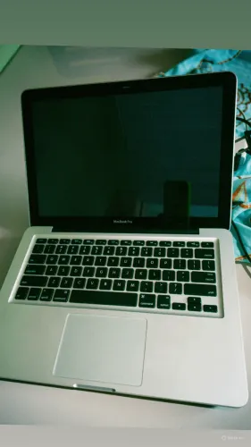 macbook pro 256gb