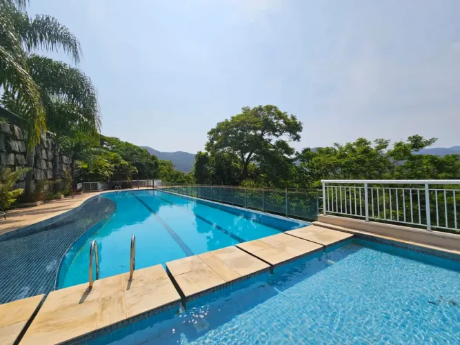 Maravilhosa casa, Condomínio Fechado 206m², 5 quartos lazer completo