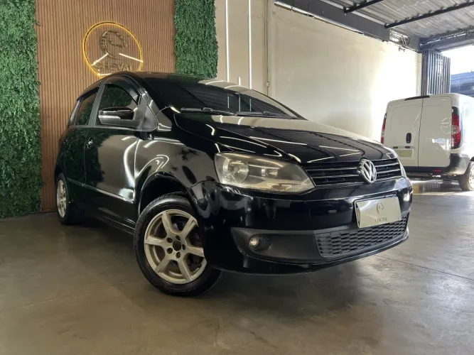 Volkswagen Fox 1.6 MI Total Flex 8V 5P 2013