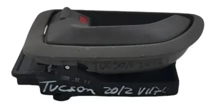 Maçaneta Interna Traseira Esquerda Hyundai Tucson 2012 V1174