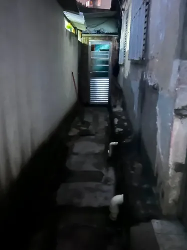 Casa 2 cômodos venda ou aluguel.