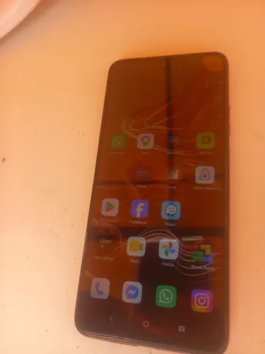 Moto g 35 , meu de uso, só tem um trinco no vidro da tela... Meu ZAP *72 