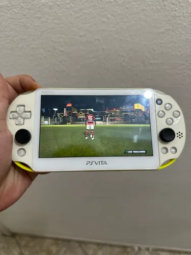 Ps Vita Slim Edição Lime Green White + Cartucho Fifa