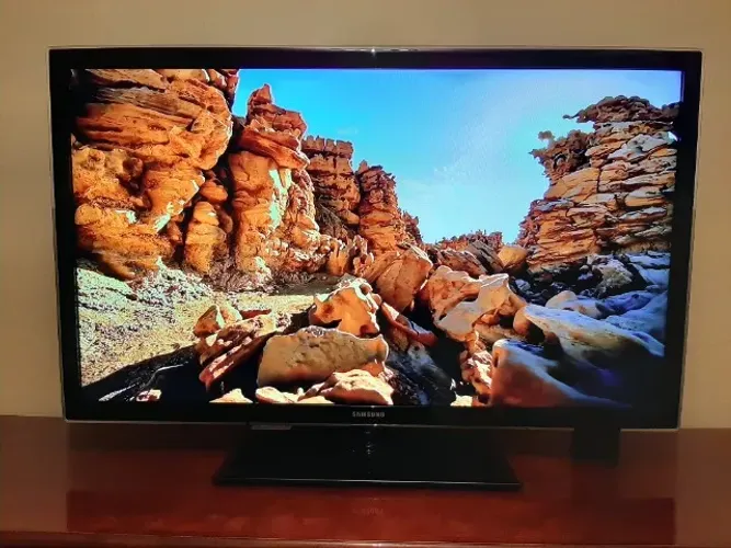 Smart Tv Led Samsung 46 polegadas modelo UN46D5500 função Monitor display Hdmi entrada Usb