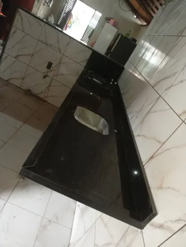 Bancada de cozinha no preto são grabiel completo de Cooktop com mesa americana 