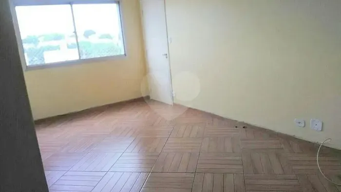 Apartamento à venda com 2 quartos no condomínio Veneza, São Paulo - SP