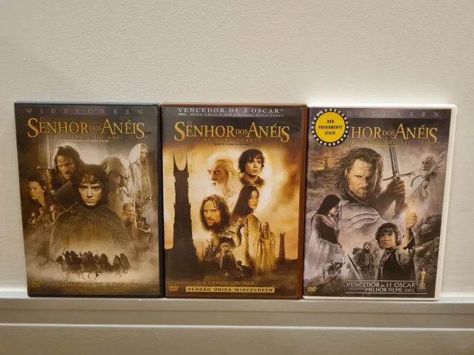 Trilogia O Senhor Dos Anéis Dvd - Inclui Um Edição Especial com disco extra