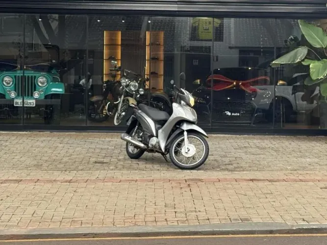HONDA BIZ 125 ES 2012
