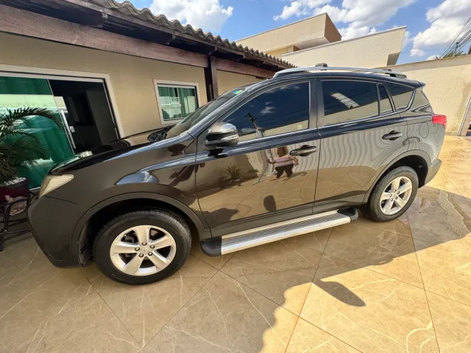 Toyota RAV4 2.0 4X2 16V Aut. 2014