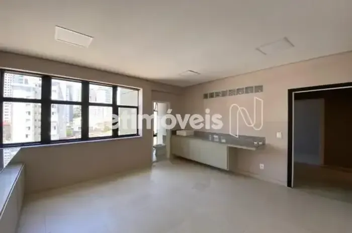 CONJUNTO DE SALAS PARA LOCAÇÃO