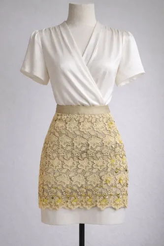 Saia de Renda Exclusiva - Atelier Eliza