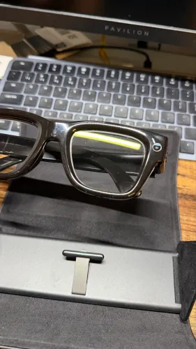 Oculos meta display