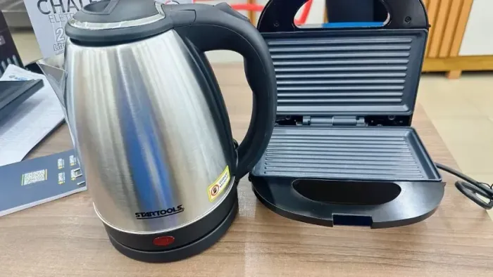 Kit Café Manhã Chaleira Elétrica + Sanduicheira 127v ou 220v - Kian