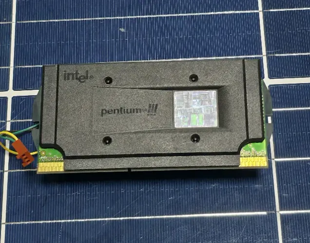 Precision 3431 Pentium G5420/メモリなし/HDDなし Pentium G5420 - 8 Geração - Aceito cartão e entrego