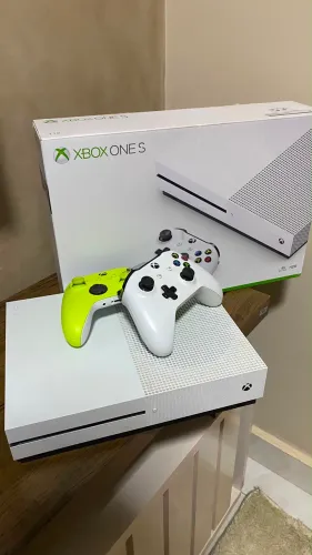 Xbox One S 1TB Branco
