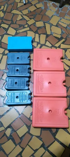 VENDO KIT PLACAS DE GELO EM GEL REUTILIZÁVEL