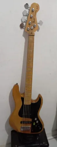Cubo meteoro e baixo fender (chinês)