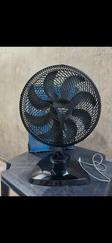Vendo ventilador Mondial, novo , nunca usado.