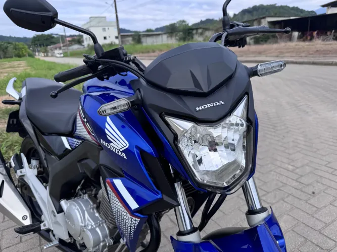 Cb 250F Twister