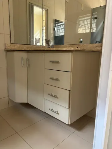 Pia de Banheiro em L