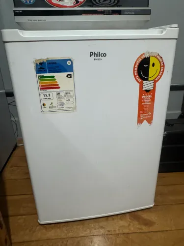 Frigobar PHILCO 68 litros- 220w