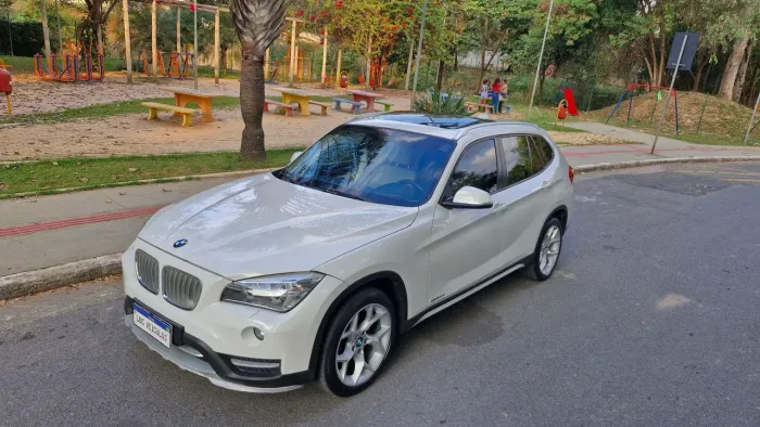 BMW X1 Sdrive 20I X-line 2.0 TB Active Flex 2015