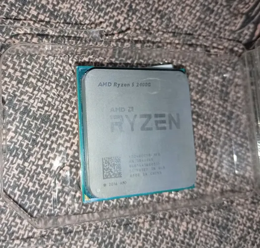 Processador AMD Ryzer 5 2400G
