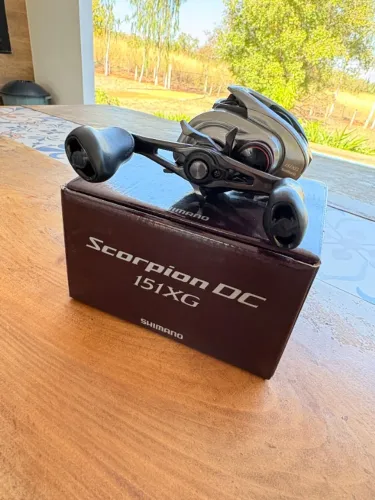 Carretilha Shimano Scorpion DC 151XG (Esquerda)