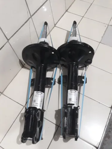 Vendo  par amortecedores dianteiros do Renault Duster, 2017 em diante, Cofap pressurizados