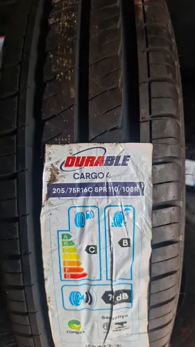 Pneu 205 75 16 C para van