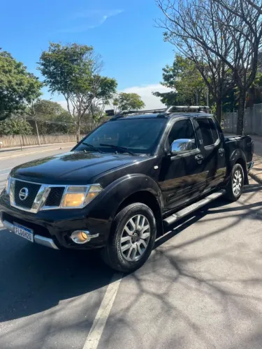 Nissan Frontier SL CD 4X4 2.5tb Diesel AUT 2014
