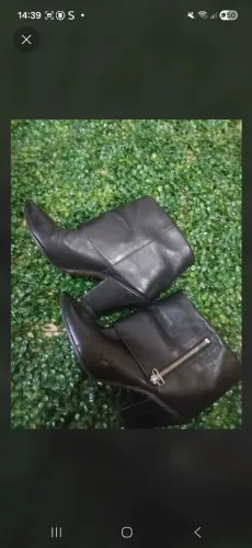 Bota 37