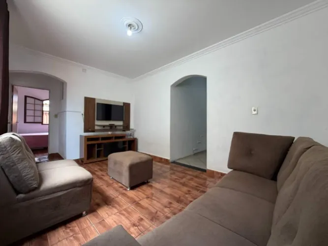 Casa à venda com 3 quartos no bairro Tirol, região do Barreiro