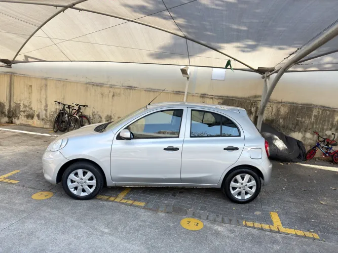 Nissan March S 1.0 16V Flex Fuel 5P 2013