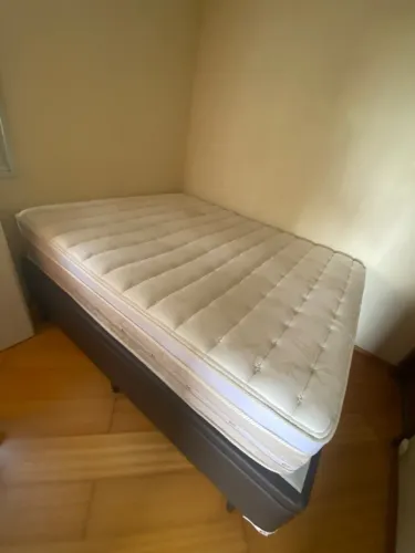 Cama de Casal Box Tamanho Queen + Colchão - Tudo da Marca CASTOR