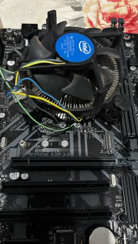 Kit Upgrade Gamer Intel Core i5 9400F + Placa Mãe Gigabyte H310M S2P 2.0 LGA 1151
