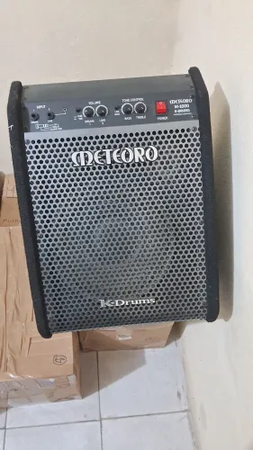 Caixa de som Meteoro M-1000