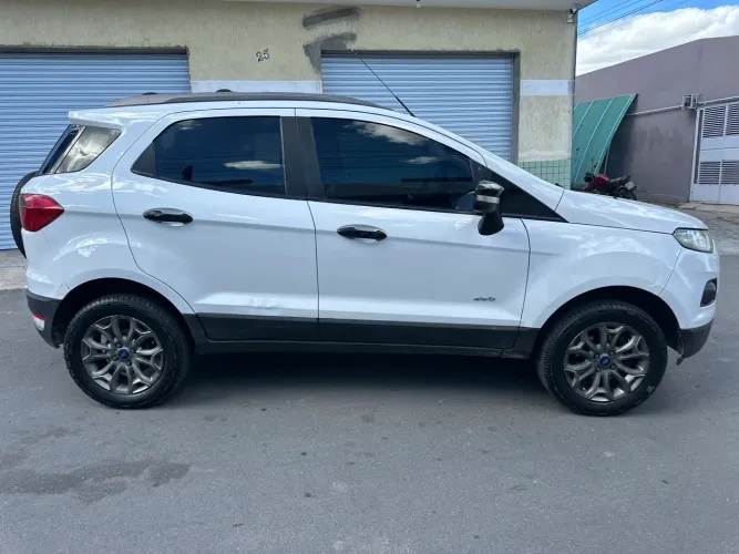 Ford Ecosport Freestyle 2.0 16V 4WD Flex 5P 2017