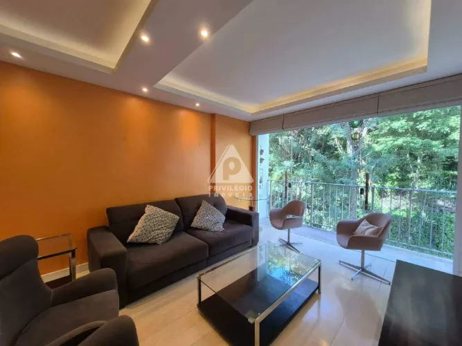 Apartamento à Venda na Lagoa com 3 quartos, Closet, 2 varandas, 3 vagas de garagem e 138m²