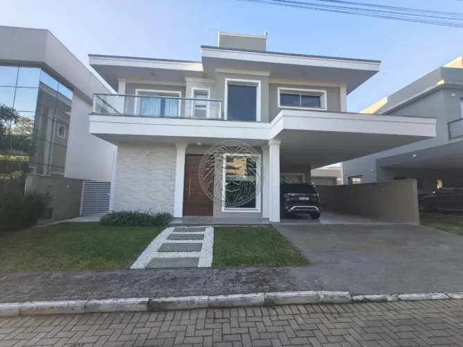 Casa em Condomínio Vila Itararé de 4 quartos no bairro Campeche