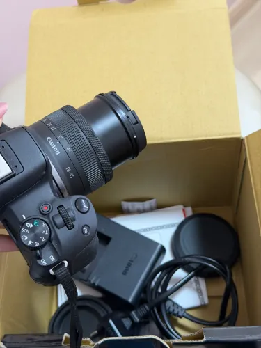 Canon EOS R50 + Lente RF-S 18-45mm | Seminova | Estado de Nova