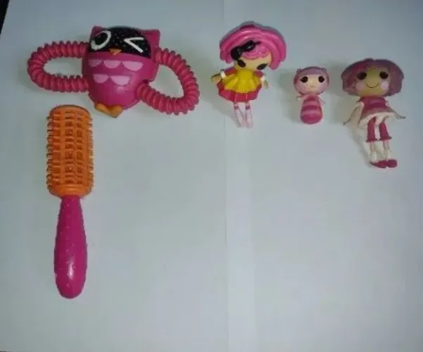 Conjunto com bonecas Lalaloopsy , perfeito para brincar e colecionar!