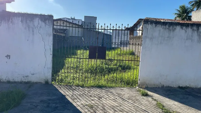 VENDO TERRENO NO BAIRRO BRASÍLIA