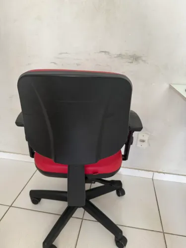Cadeira executiva cavaletti
