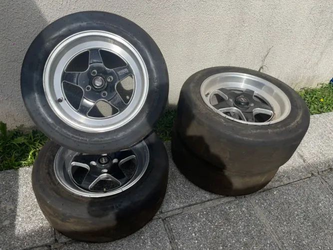 PNEU DRAG NOVO + RODAS R15 (2 PROVAS)