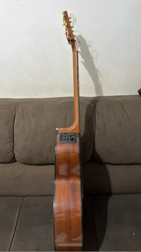 Violão Takamine 