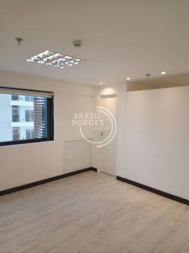 Sala Comercial para Locação no Torre Sul  Parque Campolim, Sorocaba/Sp  80 M², 2 Banheiros