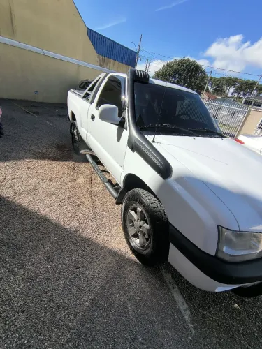 Chevrolet S10 P-up Colina 2.8 TDI 4x2/4x4 CS Dies. 2005