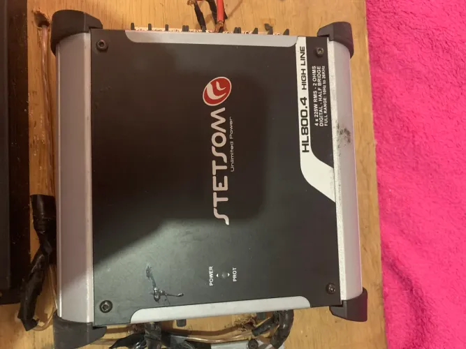Módulo Amplificador Stetsom HL800.4 High Line - 900W RMS (2 Ohms) - 4 Canais