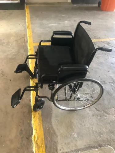 Cadeira de Rodas 